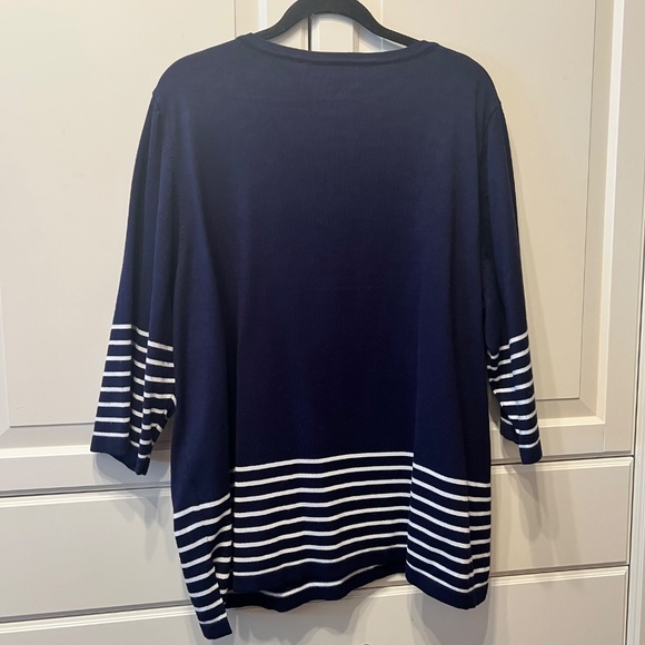 SUZANNE BETRO WEEKEND Navy‎ & White Stripe Top Tunic Sweater (Plus 3X/4X) - Picture 5 of 10